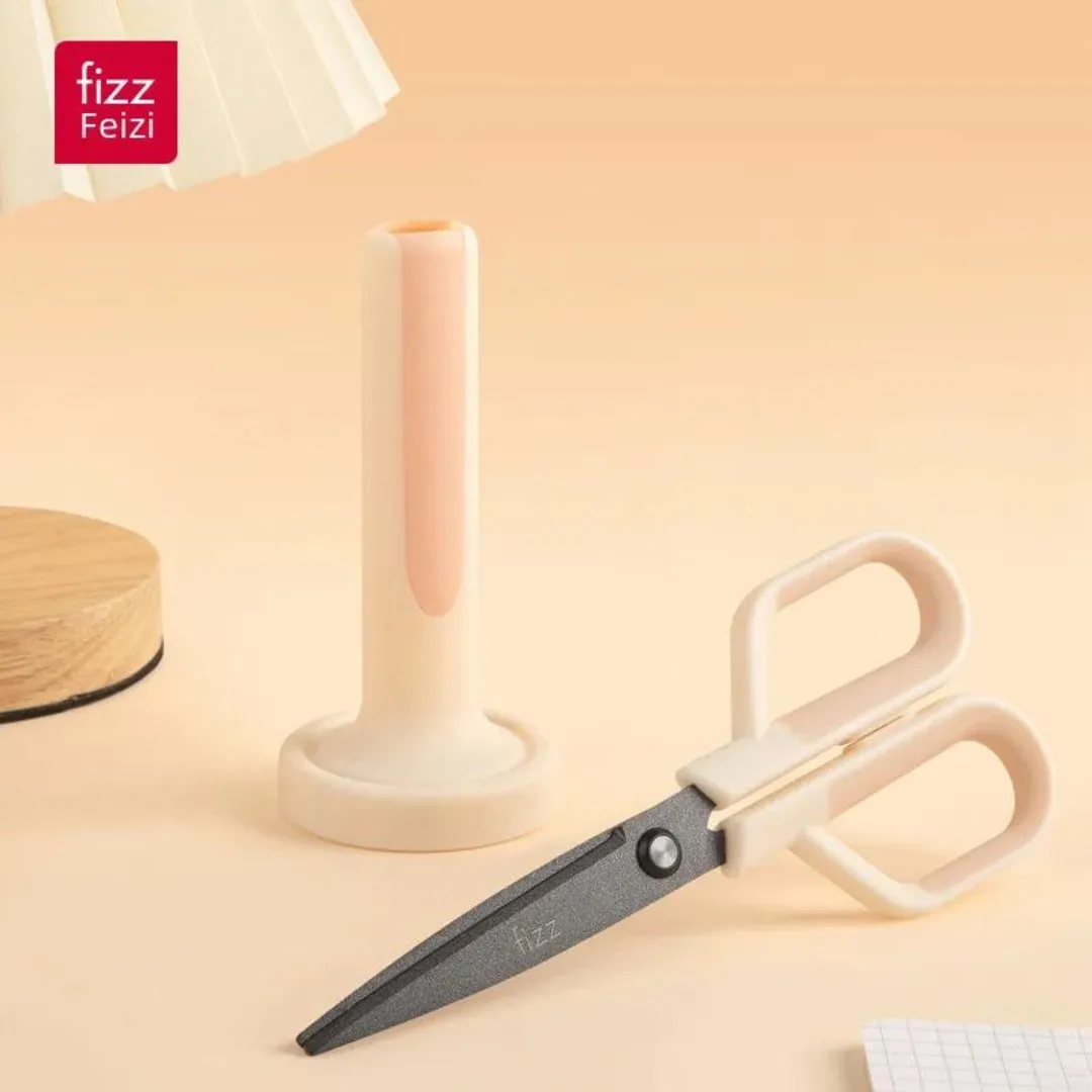 Fizz Standing Scissor
