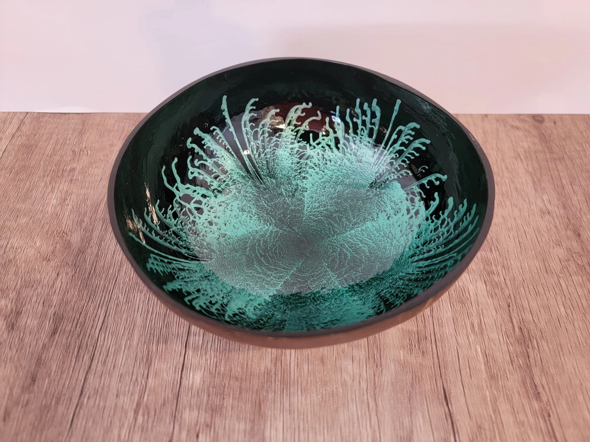 Nauti Coconut Polished Decorative Bowl